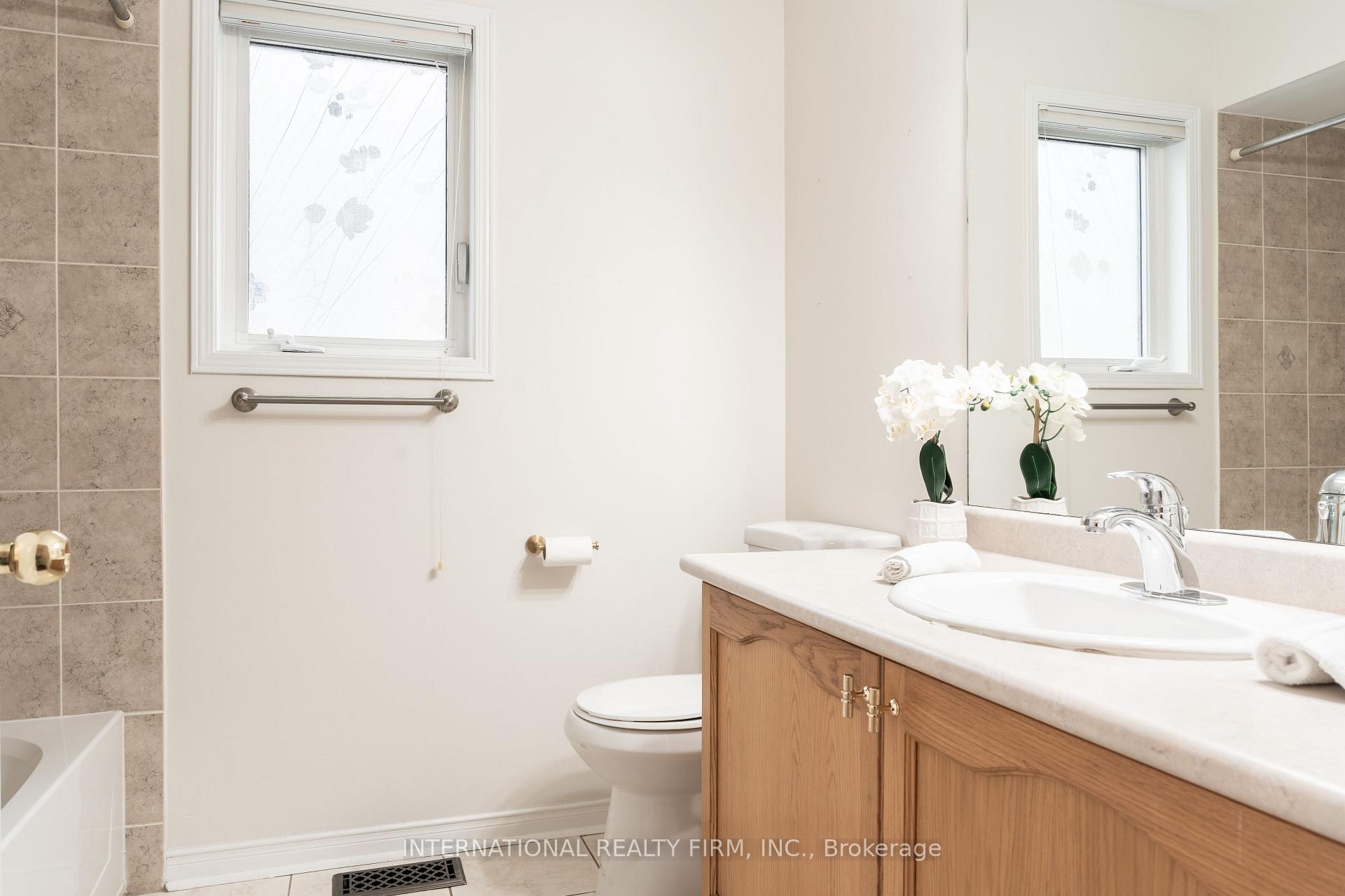 Photo 64 of 4881 Capri Crescent, Burlington, Alton — HOMEH