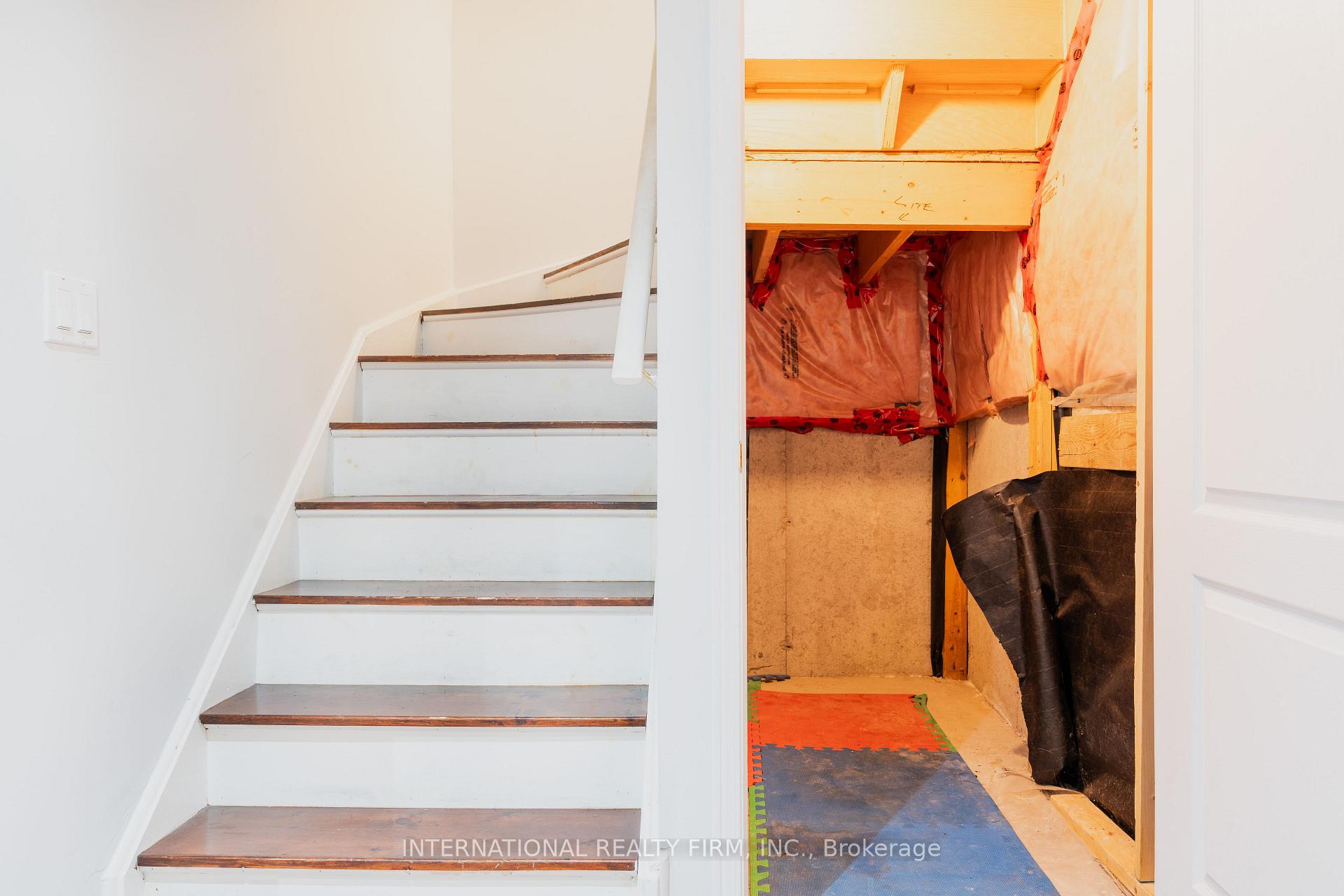 Photo 65 of 4881 Capri Crescent, Burlington, Alton — HOMEH