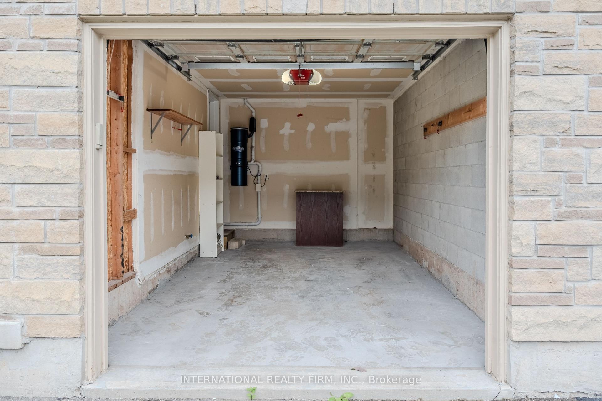Photo 80 of 4881 Capri Crescent, Burlington, Alton — HOMEH