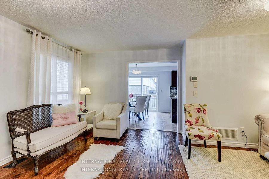 Photo 29 of 4881 Capri Crescent, Burlington, Alton — HOMEH