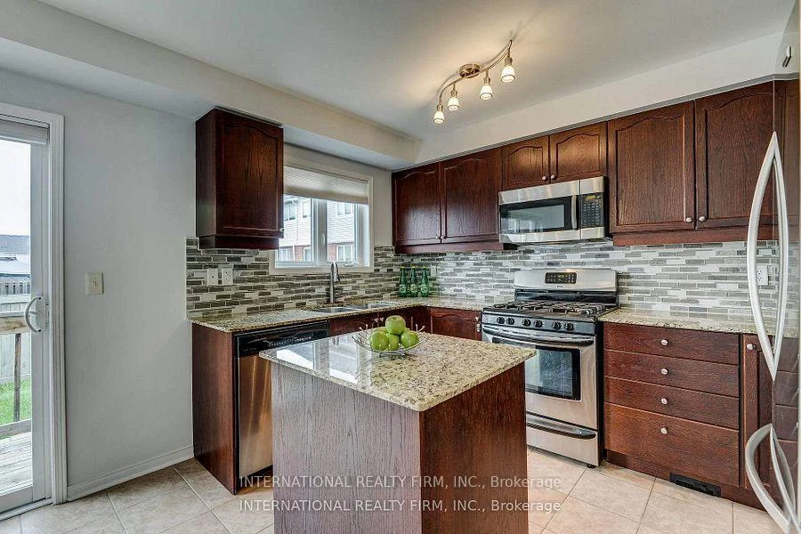 Photo 31 of 4881 Capri Crescent, Burlington, Alton — HOMEH