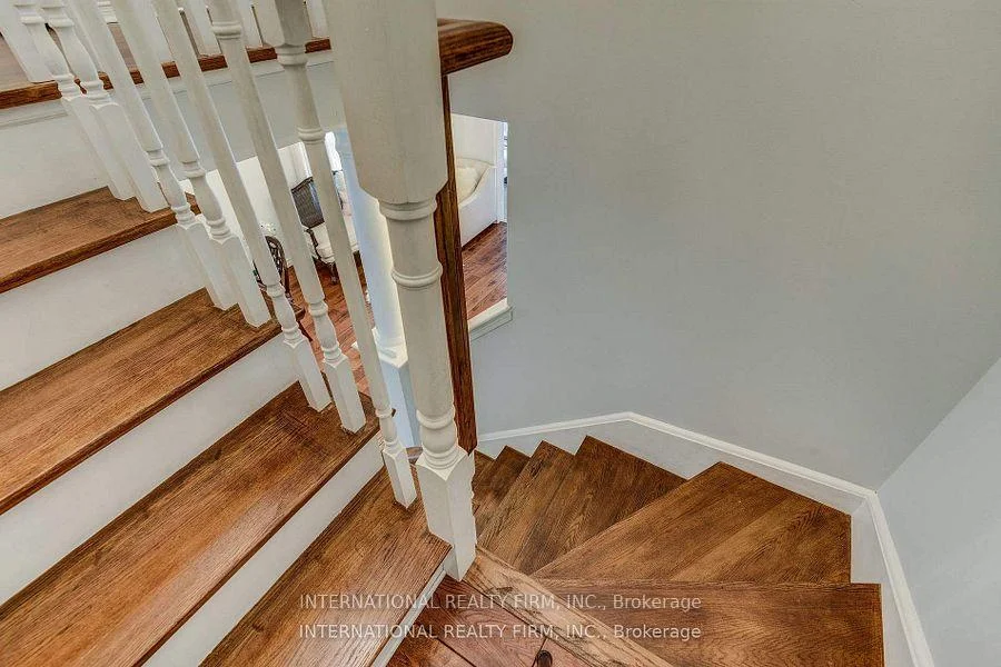 Photo 41 of 4881 Capri Crescent, Burlington, Alton — HOMEH
