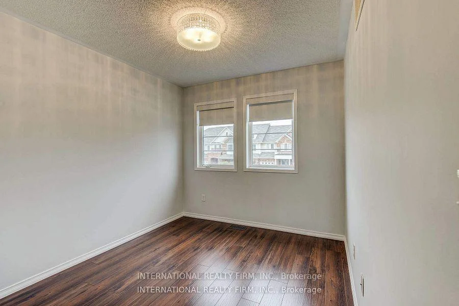 Photo 51 of 4881 Capri Crescent, Burlington, Alton — HOMEH