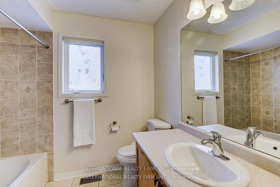 Photo 53 of 4881 Capri Crescent, Burlington, Alton — HOMEH