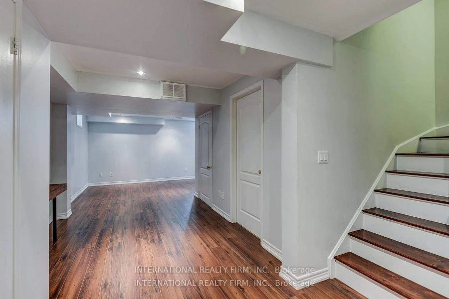 Photo 55 of 4881 Capri Crescent, Burlington, Alton — HOMEH