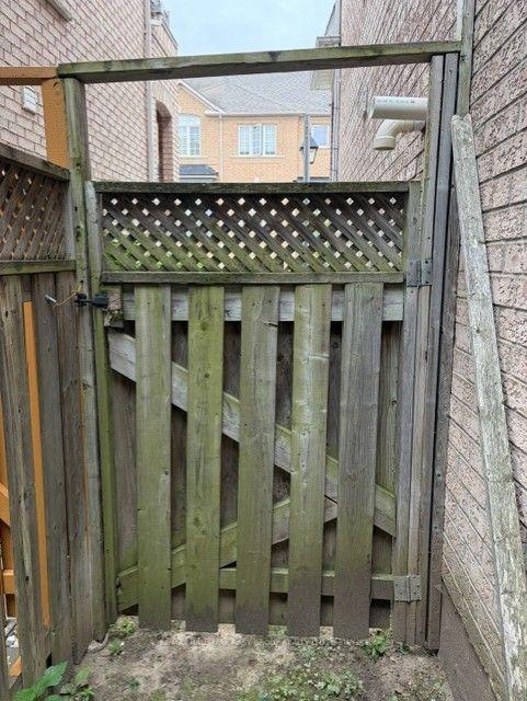 Photo 10 of Unit STUDIO BASEMENT, 28 Ignatius Lane, Scarborough, West Hill — HOMEH