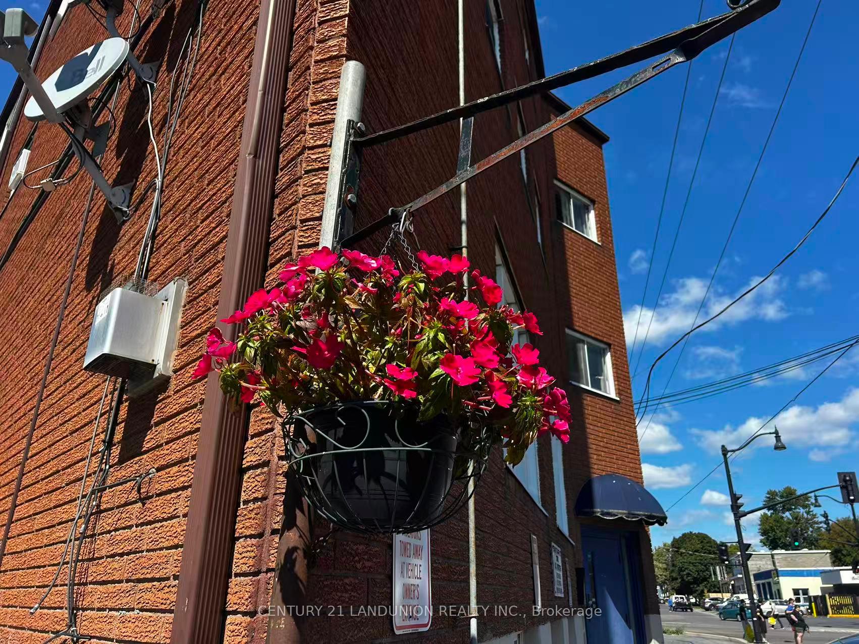 Photo 5 of 442 Macdonnell Street, Kingston, Central City East — HOMEH