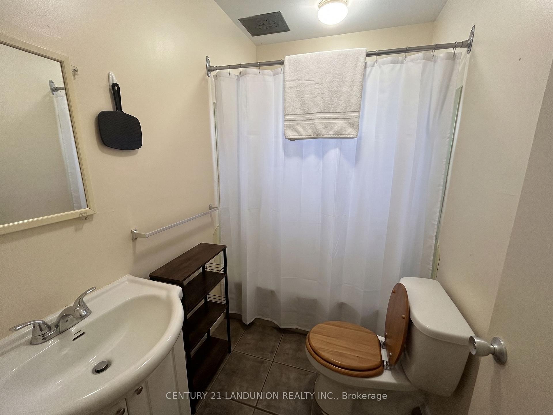 Photo 36 of 442 Macdonnell Street, Kingston, Central City East — HOMEH