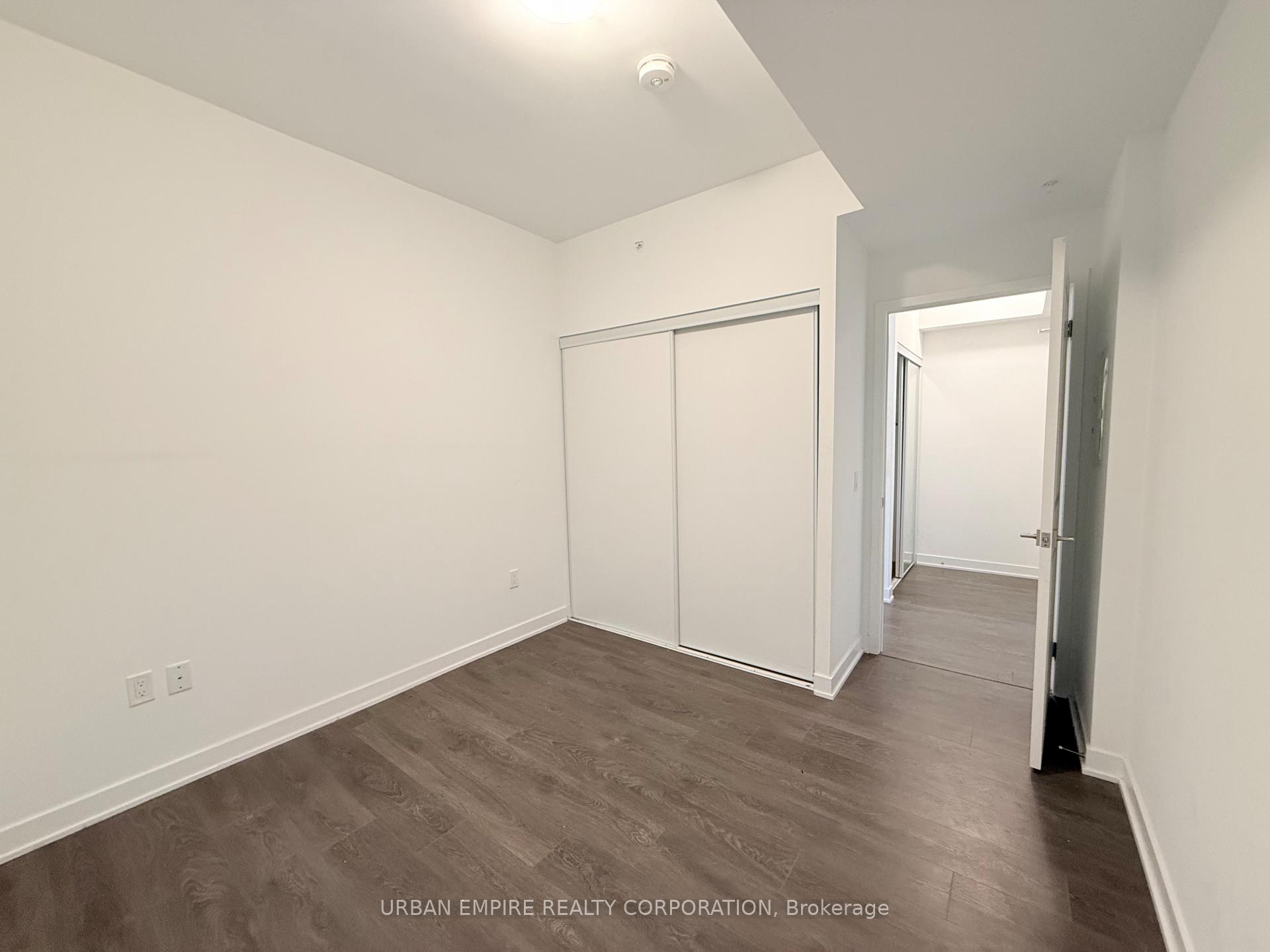 Photo 11 of Unit 1704, 85 Oneida Crescent, Richmond Hill, Langstaff — HOMEH