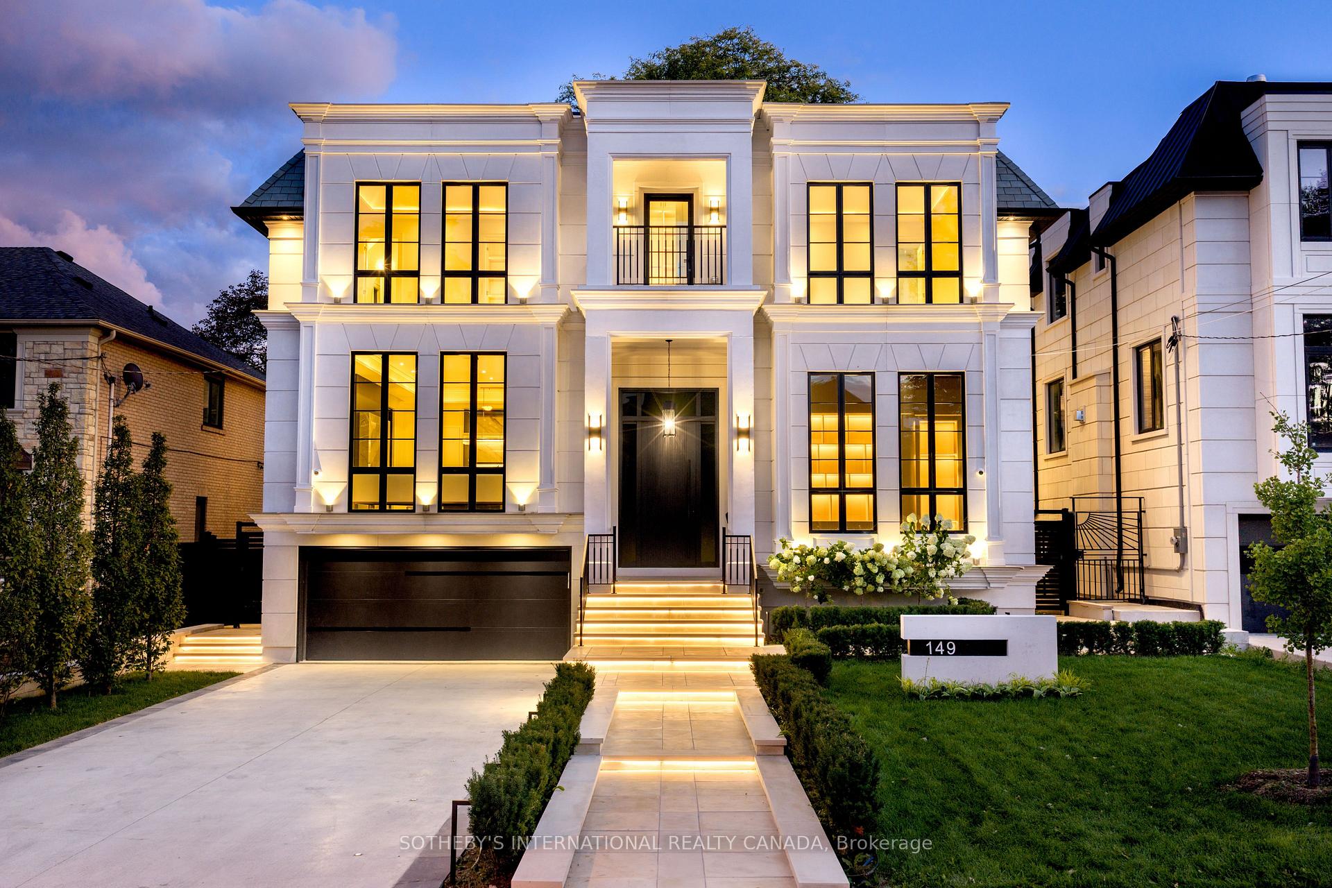 Photo 1 of 149 Highland Crescent, North York, Bridle Path-Sunnybrook-York Mills — HOMEH