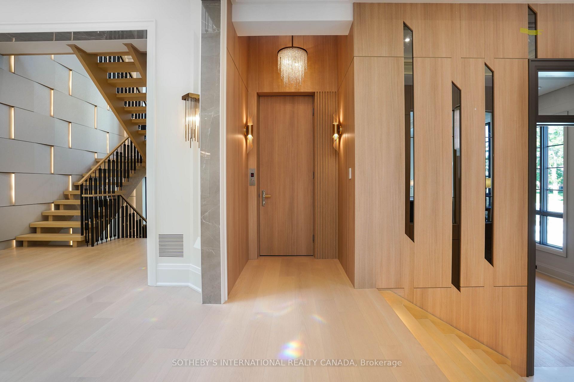 Photo 9 of 149 Highland Crescent, North York, Bridle Path-Sunnybrook-York Mills — HOMEH