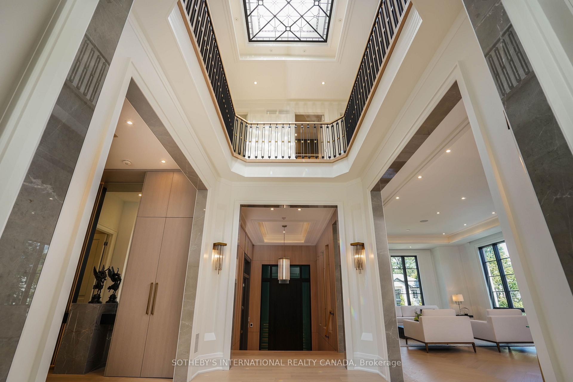Photo 10 of 149 Highland Crescent, North York, Bridle Path-Sunnybrook-York Mills — HOMEH