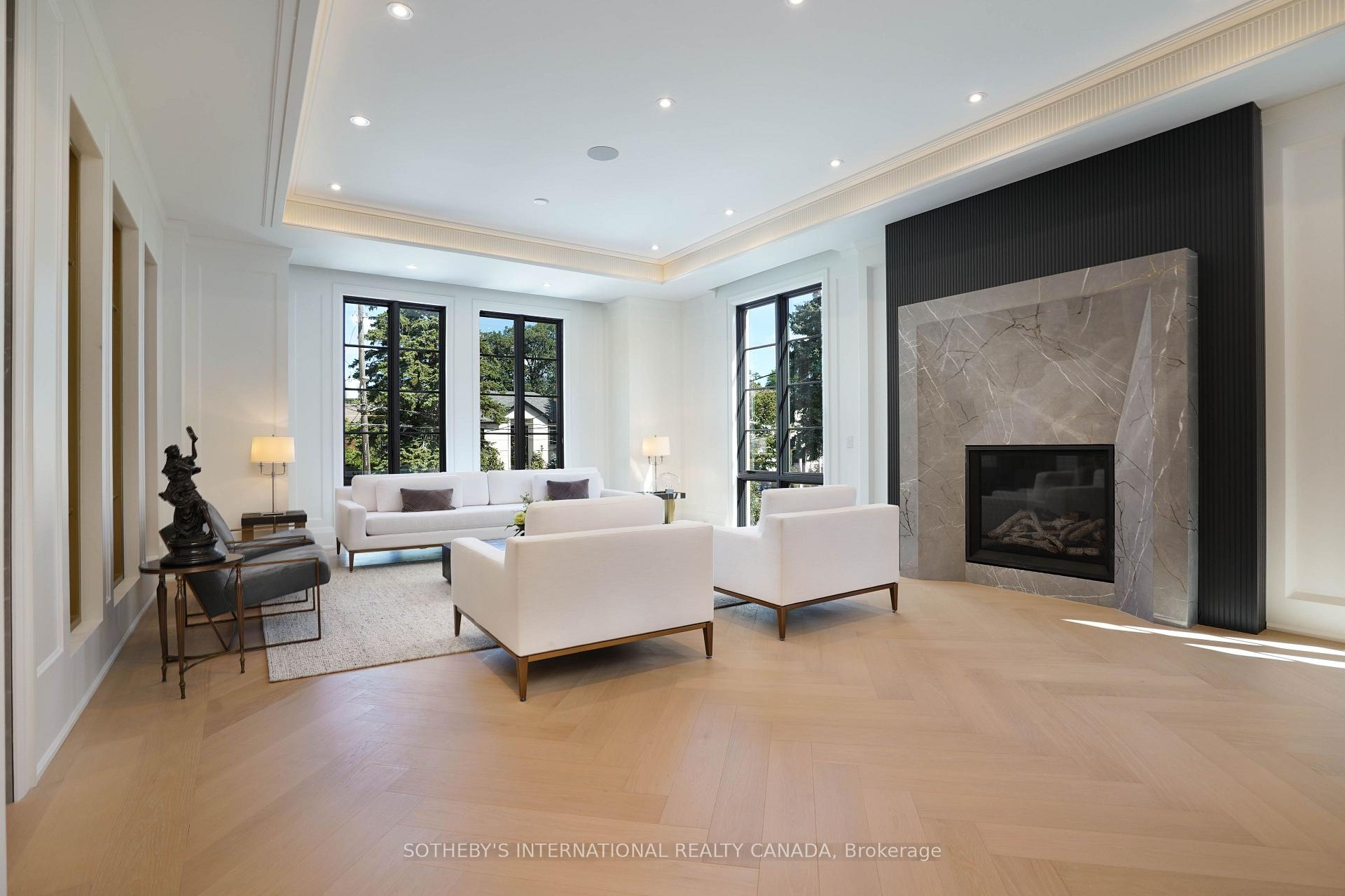Photo 14 of 149 Highland Crescent, North York, Bridle Path-Sunnybrook-York Mills — HOMEH