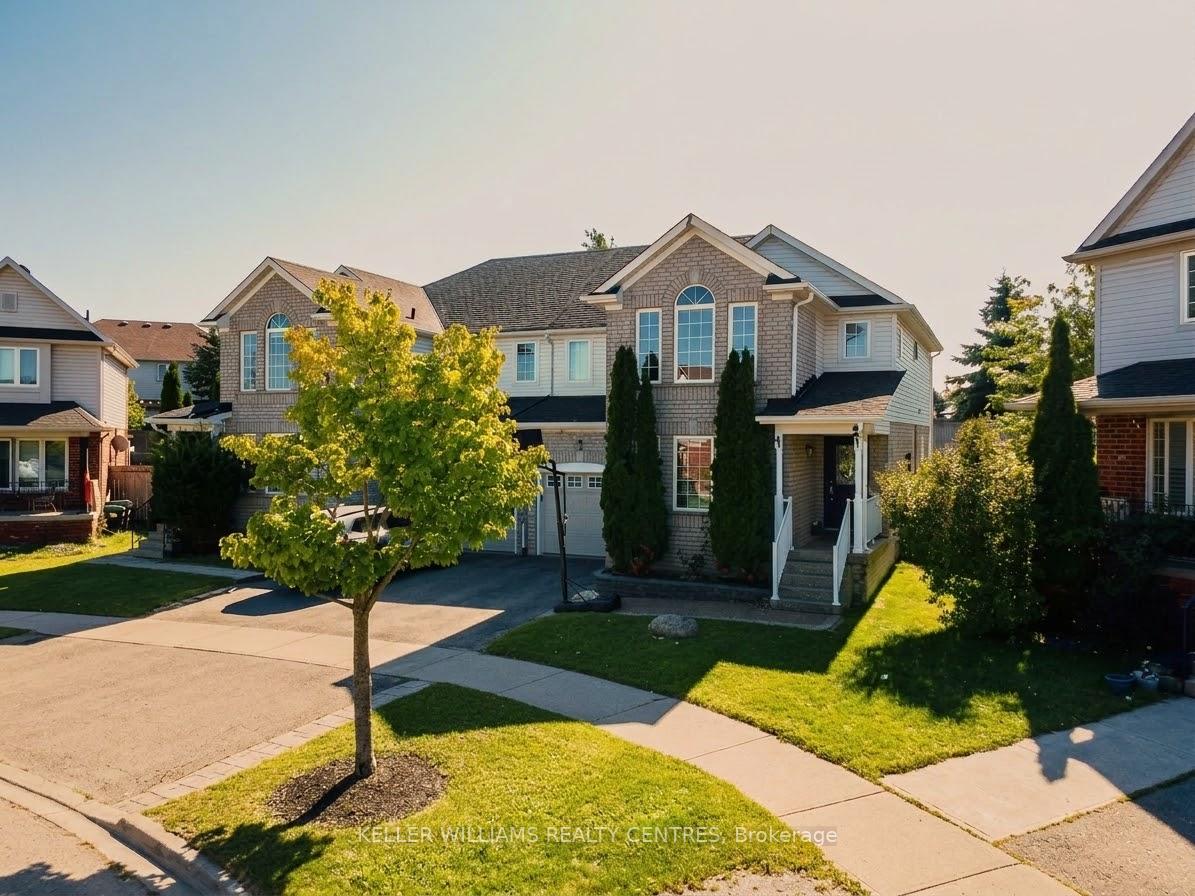 Photo 3 of 111 Bentley Crescent, Barrie, 400 West — HOMEH