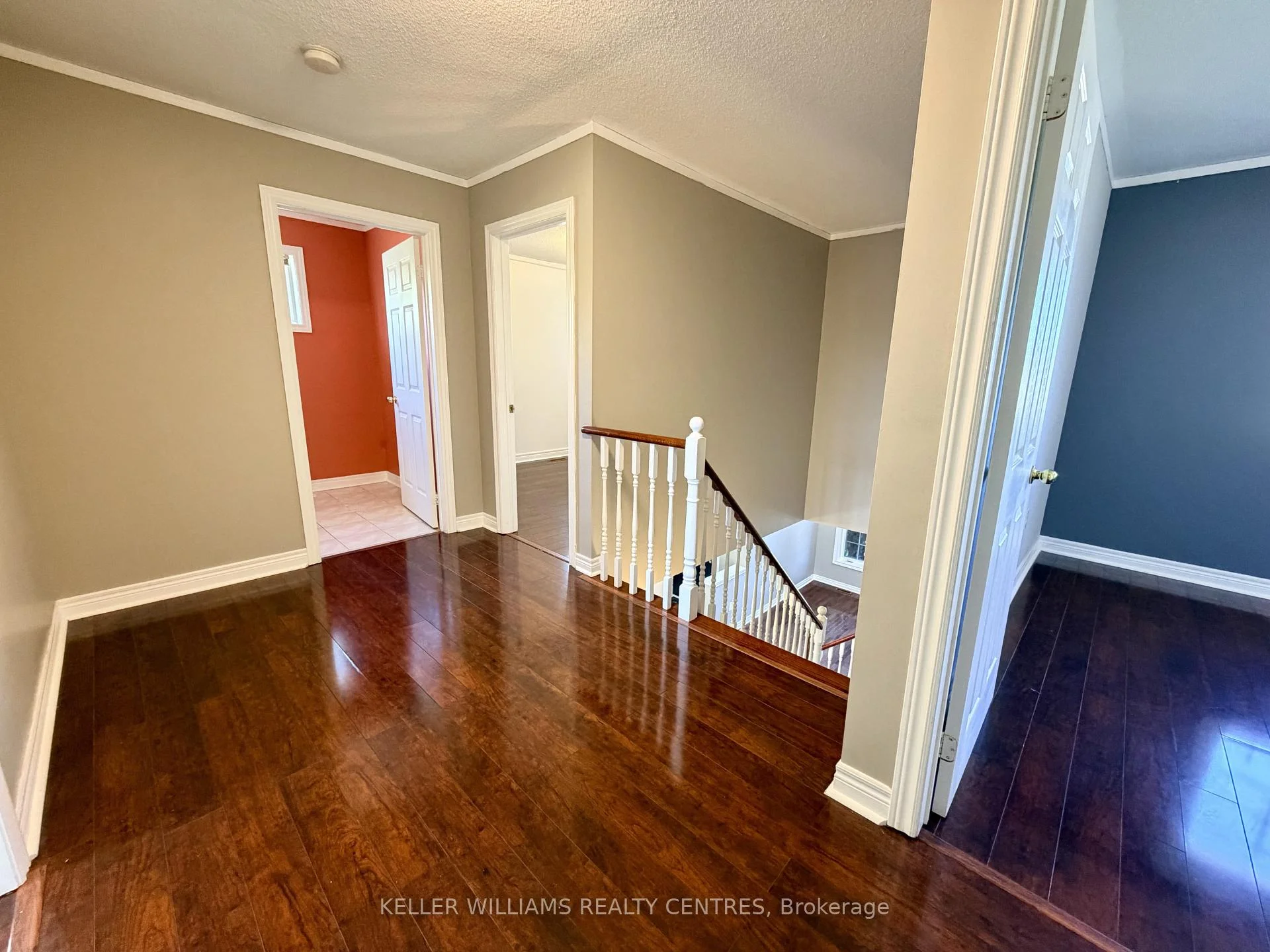 Photo 32 of 111 Bentley Crescent, Barrie, 400 West — HOMEH