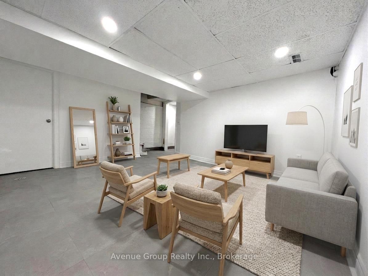 Photo 4 of Unit BSMT, 210 Shaw Street, Toronto, Trinity-Bellwoods — HOMEH