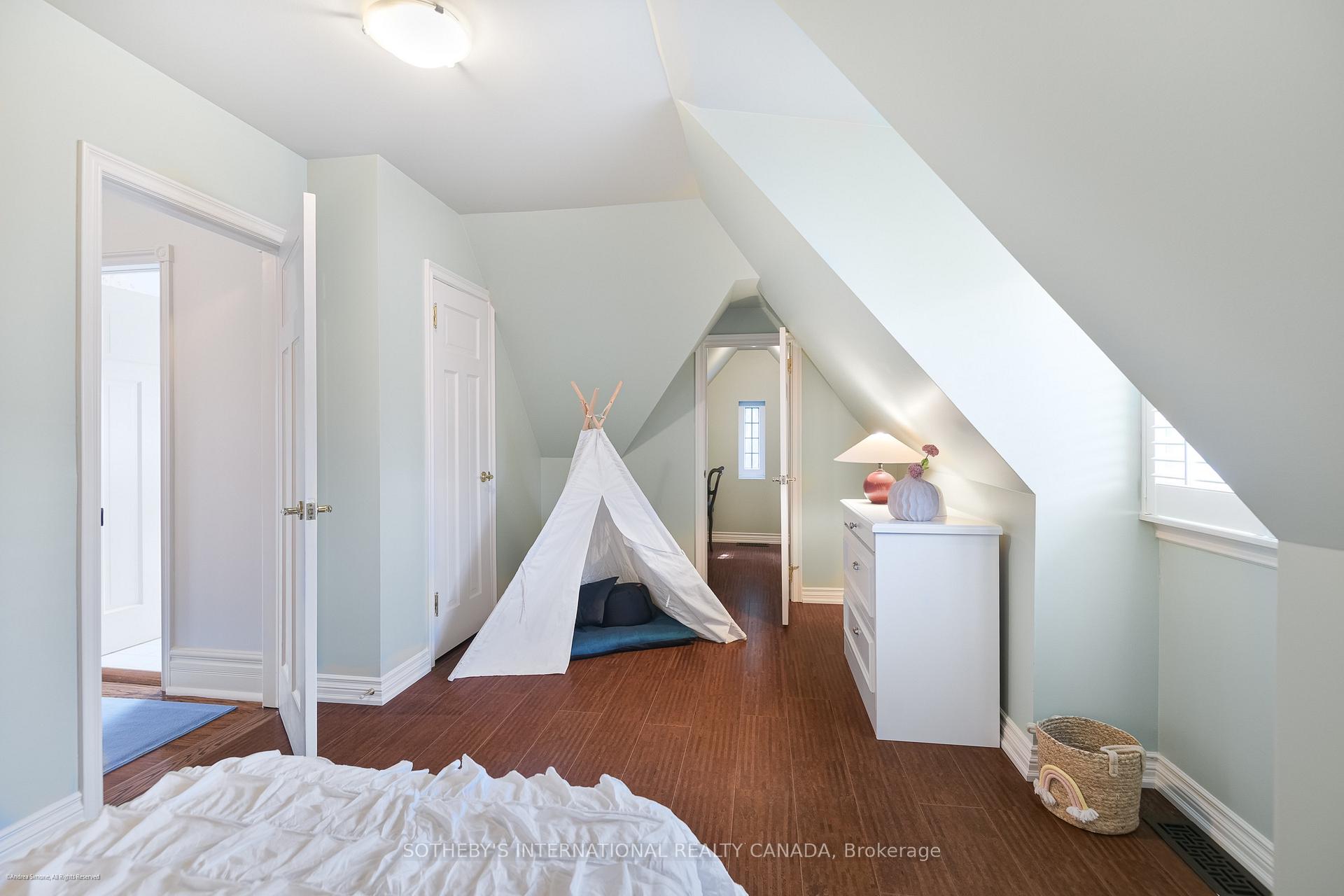 Photo 35 of 186 Rosedale Heights Drive, Toronto, Rosedale-Moore Park — HOMEH