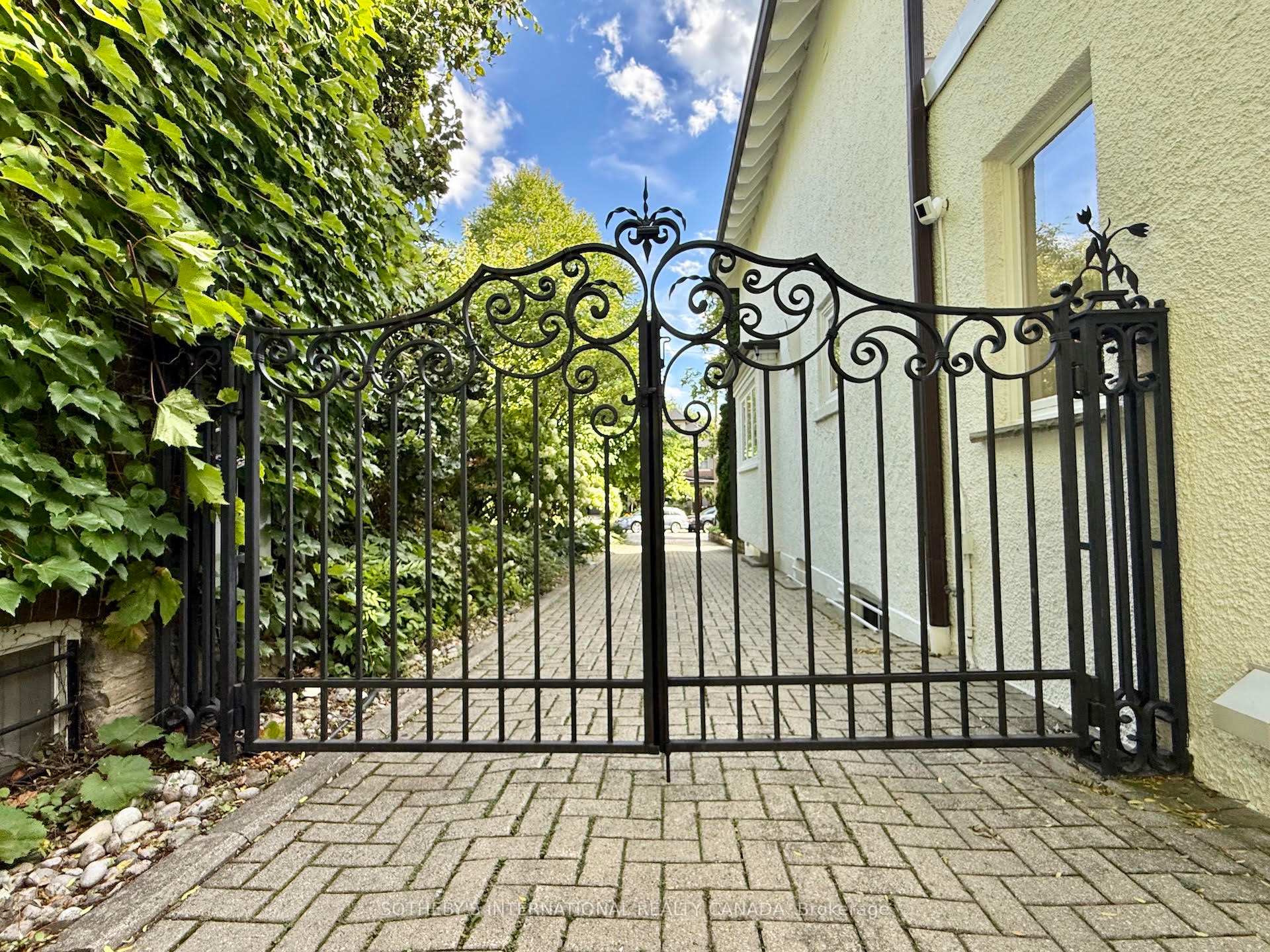 Photo 43 of 186 Rosedale Heights Drive, Toronto, Rosedale-Moore Park — HOMEH