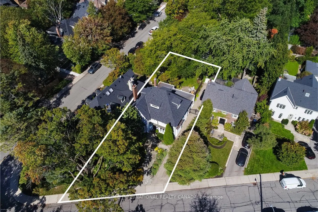 Photo 3 of 186 Rosedale Heights Drive, Toronto, Rosedale-Moore Park — HOMEH