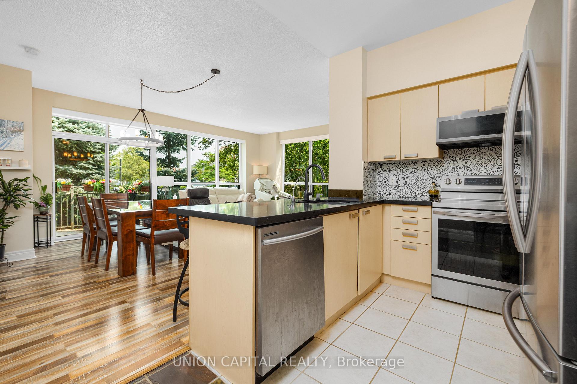Photo 7 of Unit 102, 48 Suncrest Boulevard, Markham, Commerce Valley — HOMEH