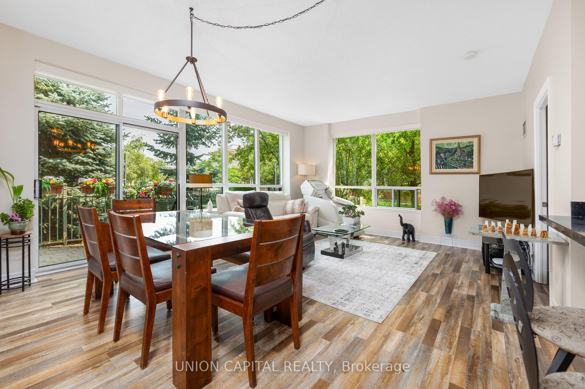Photo 13 of Unit 102, 48 Suncrest Boulevard, Markham, Commerce Valley — HOMEH