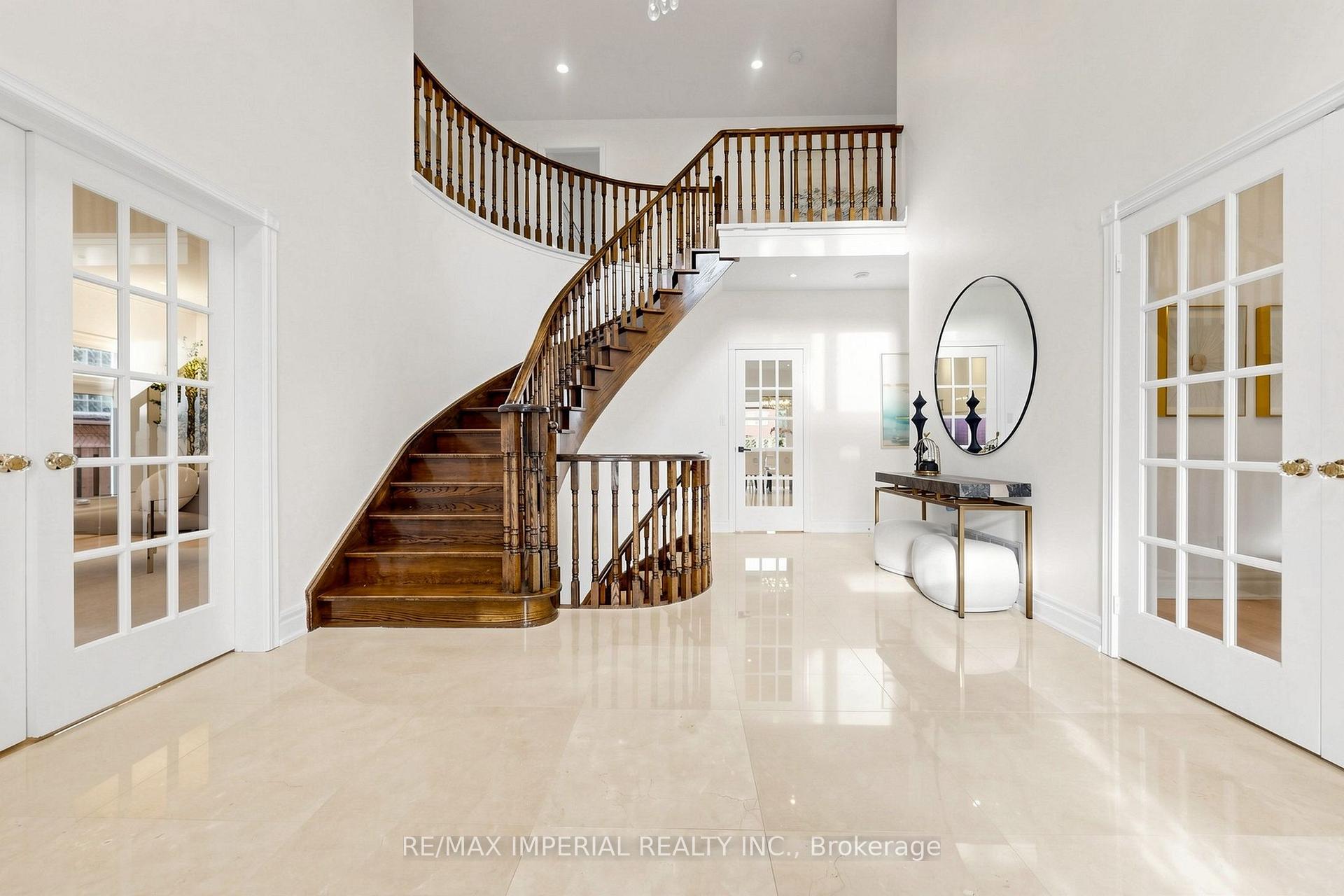 Photo 4 of 9 Elderwood Drive, Richmond Hill, Bayview Hill — HOMEH