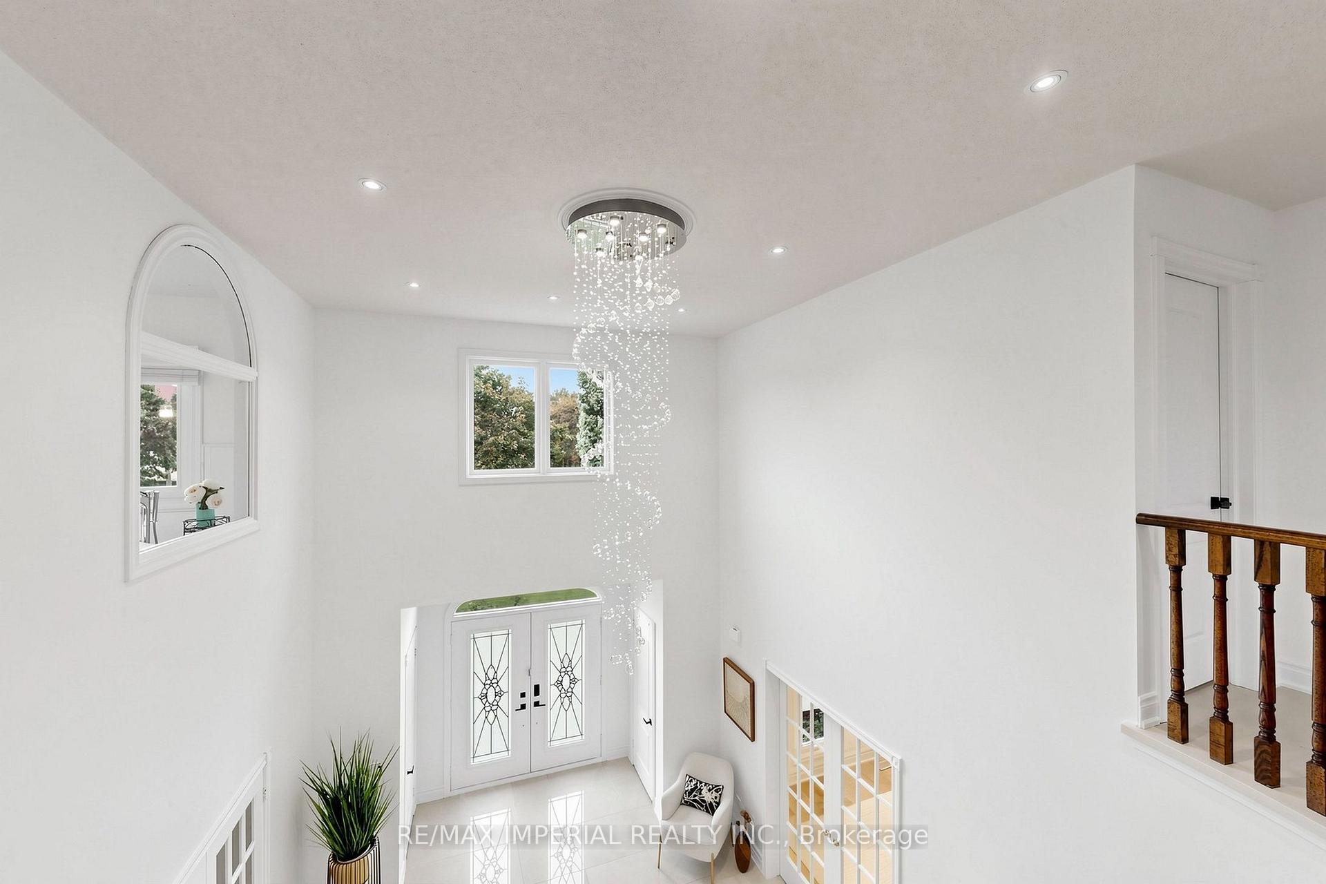 Photo 24 of 9 Elderwood Drive, Richmond Hill, Bayview Hill — HOMEH