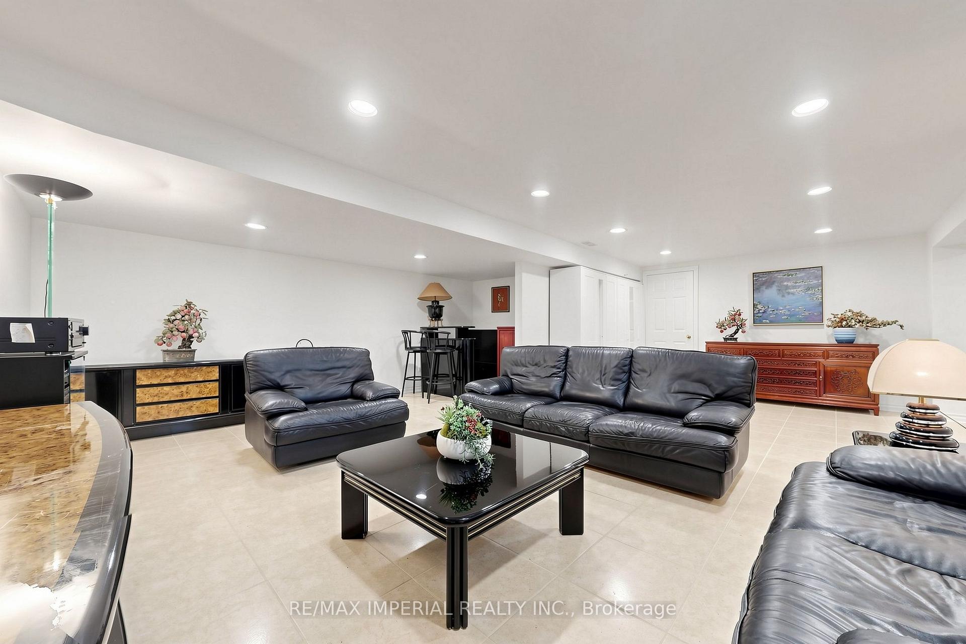 Photo 41 of 9 Elderwood Drive, Richmond Hill, Bayview Hill — HOMEH