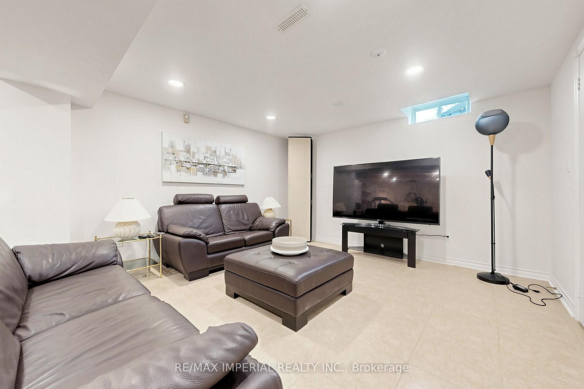 Photo 42 of 9 Elderwood Drive, Richmond Hill, Bayview Hill — HOMEH