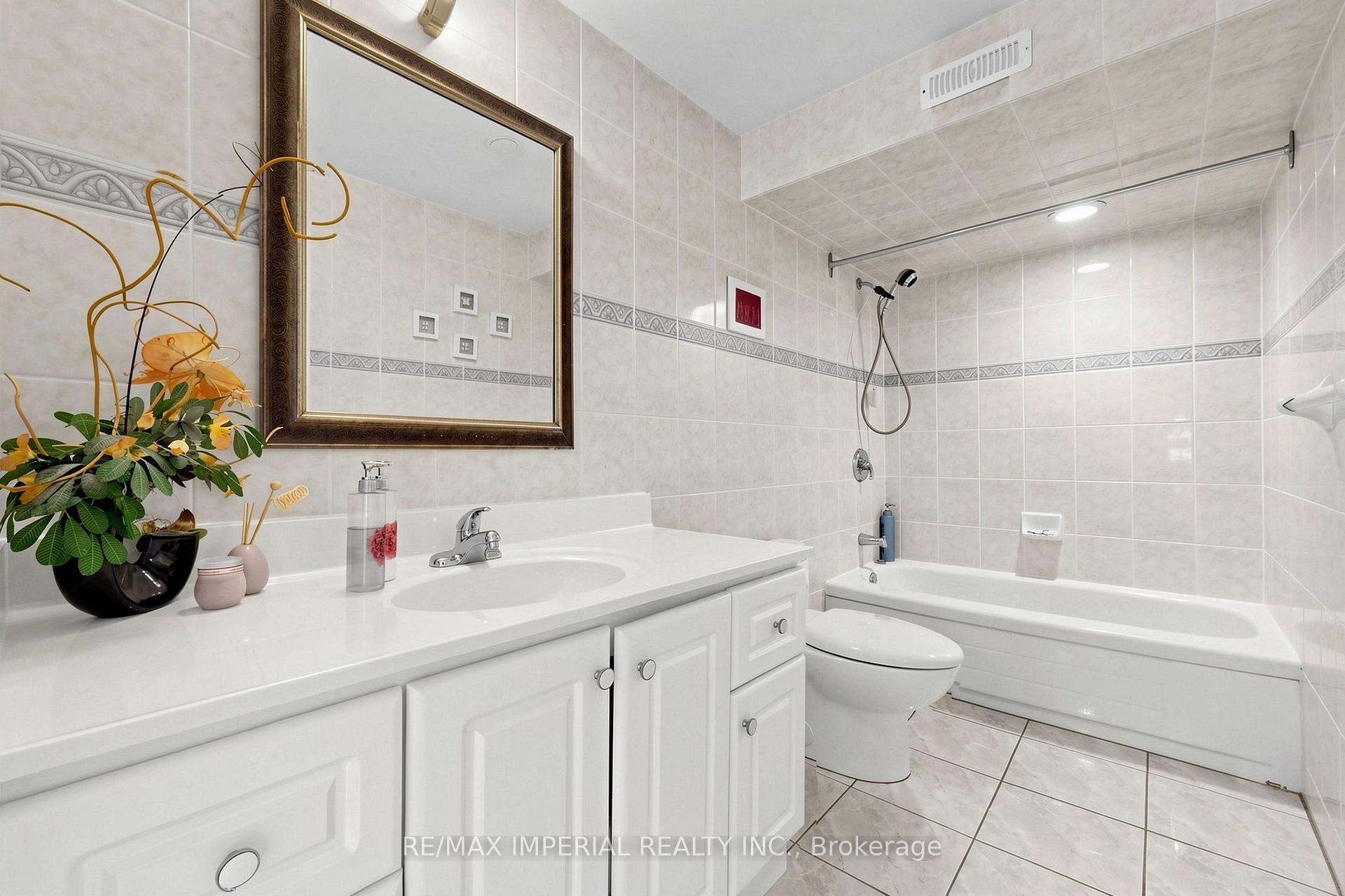 Photo 44 of 9 Elderwood Drive, Richmond Hill, Bayview Hill — HOMEH
