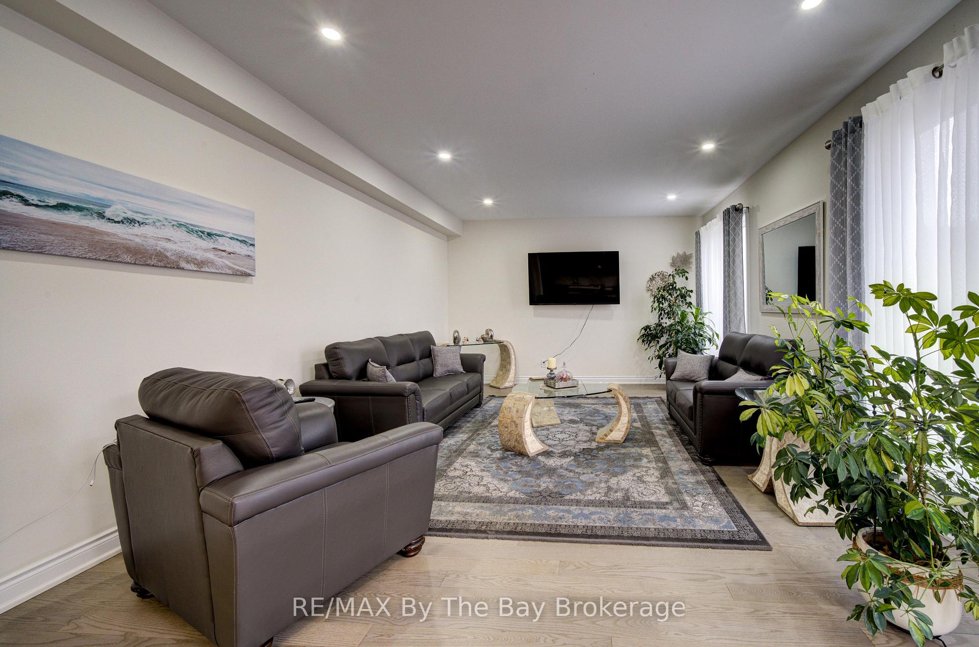 Photo 14 of 120 Allegra Drive, Wasaga Beach — HOMEH
