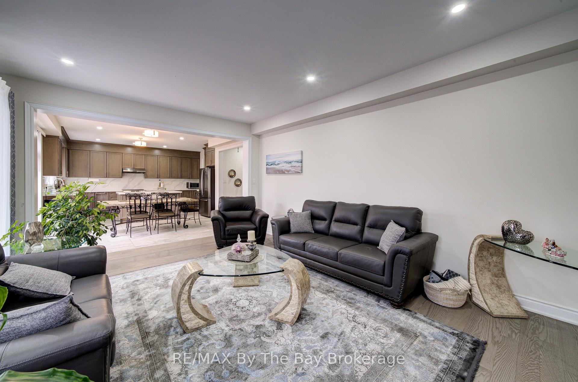 Photo 16 of 120 Allegra Drive, Wasaga Beach — HOMEH