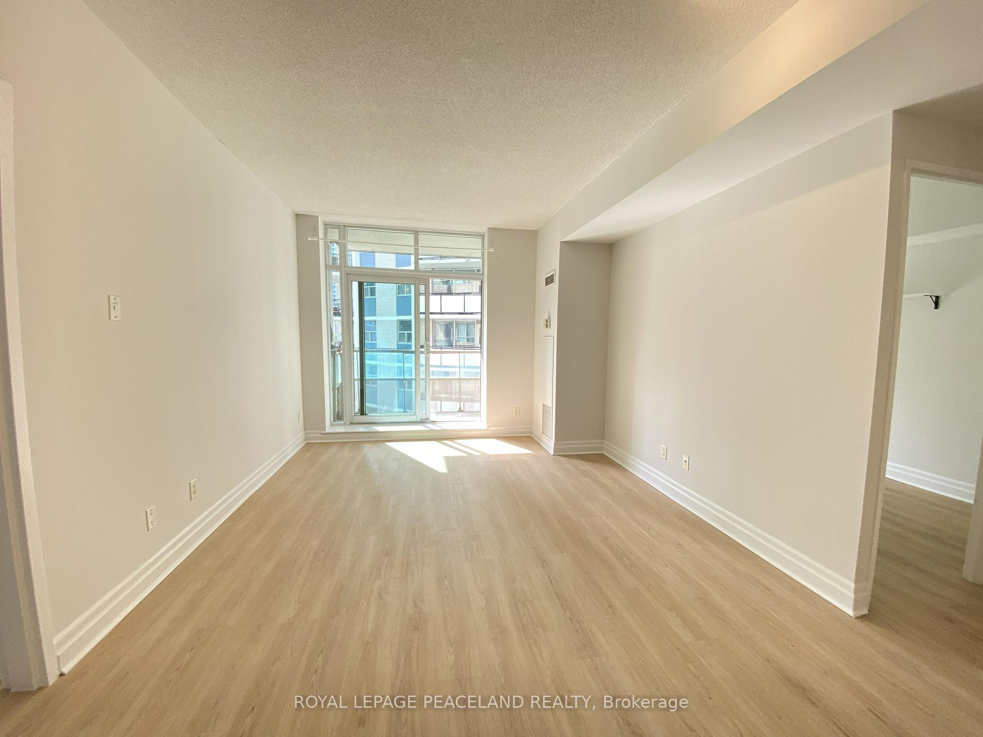 Photo 7 of Unit 703, 70 Alexander Street, Toronto, Church-Yonge Corridor — HOMEH
