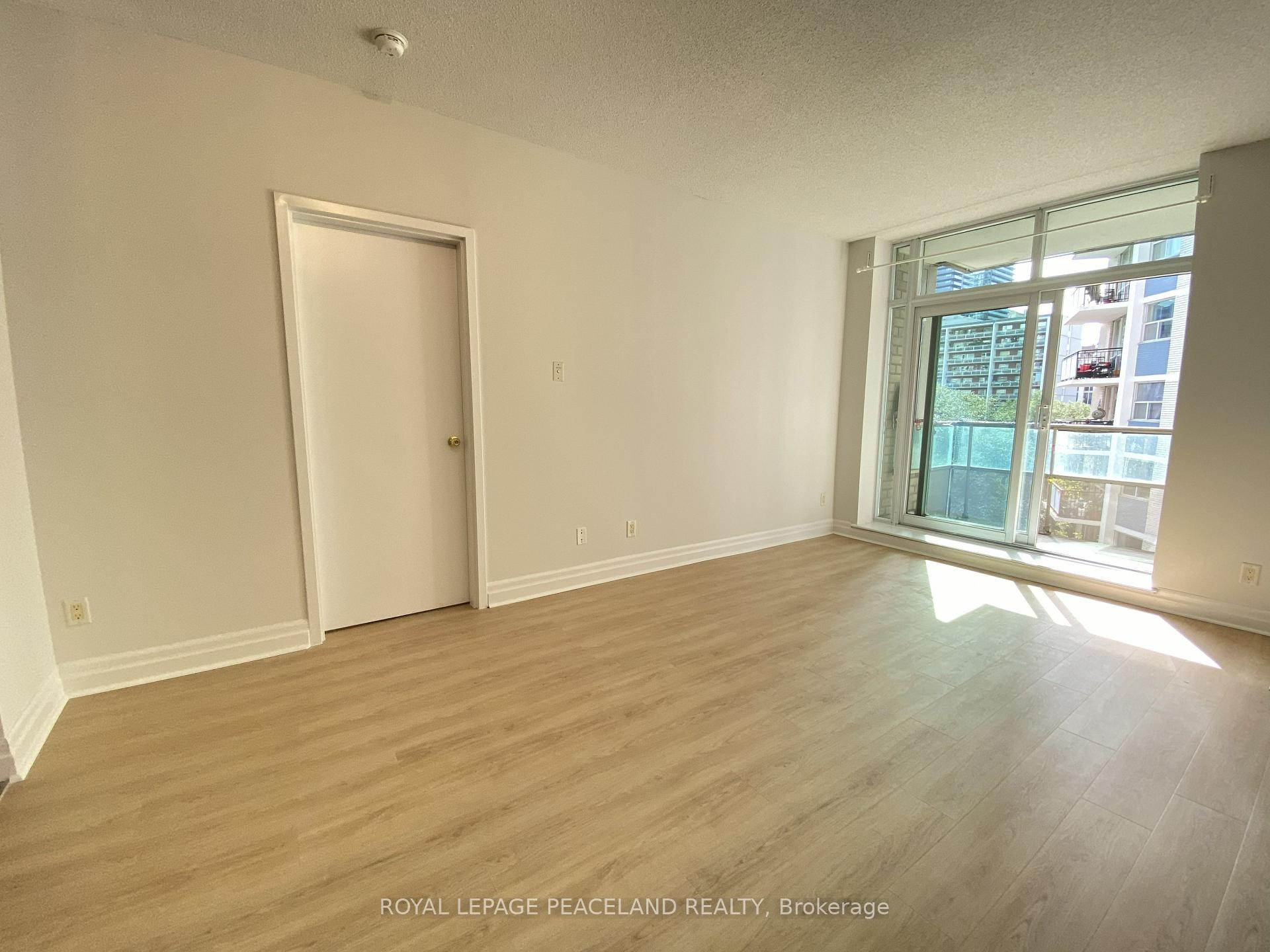 Photo 8 of Unit 703, 70 Alexander Street, Toronto, Church-Yonge Corridor — HOMEH