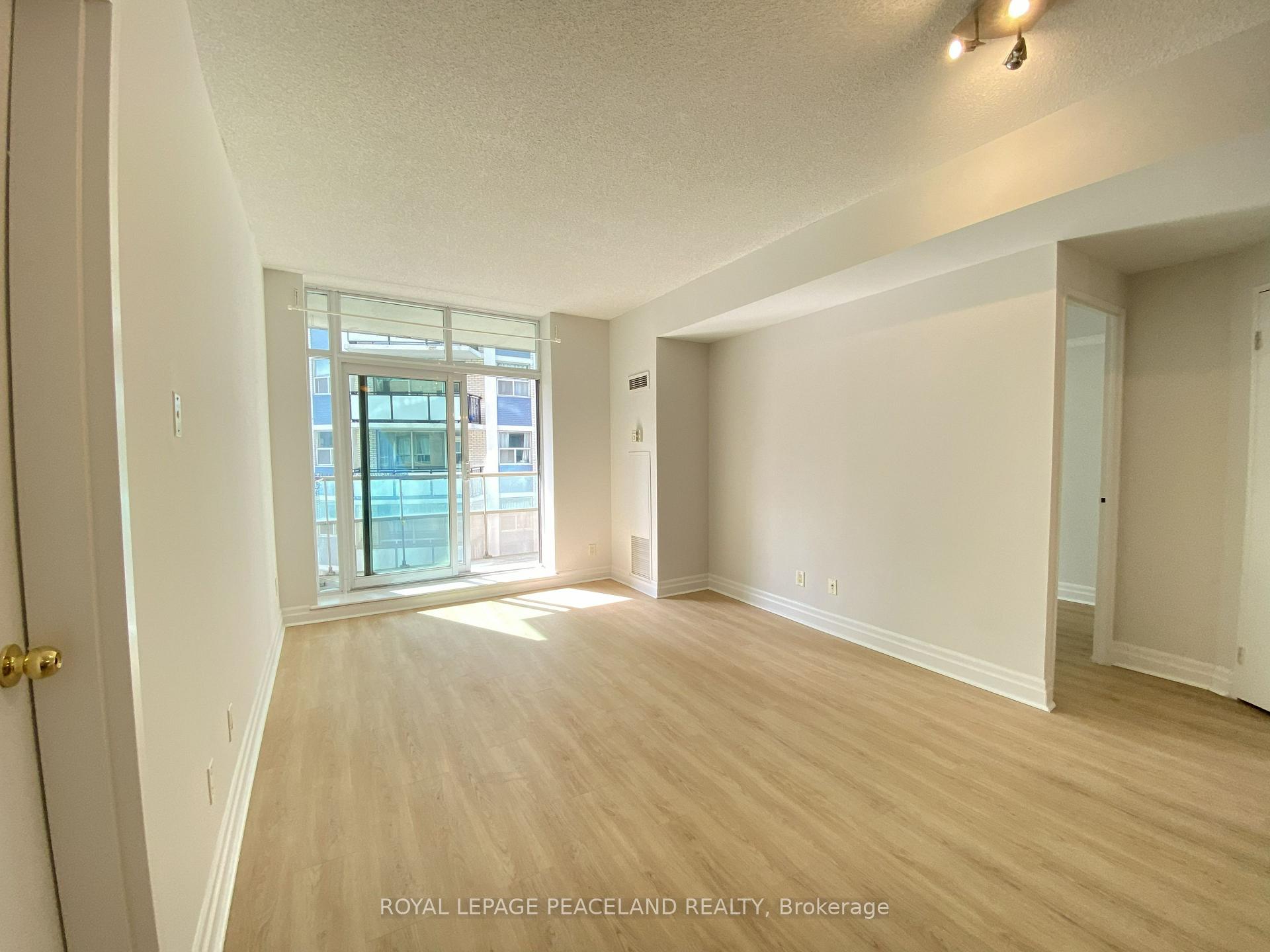 Photo 9 of Unit 703, 70 Alexander Street, Toronto, Church-Yonge Corridor — HOMEH