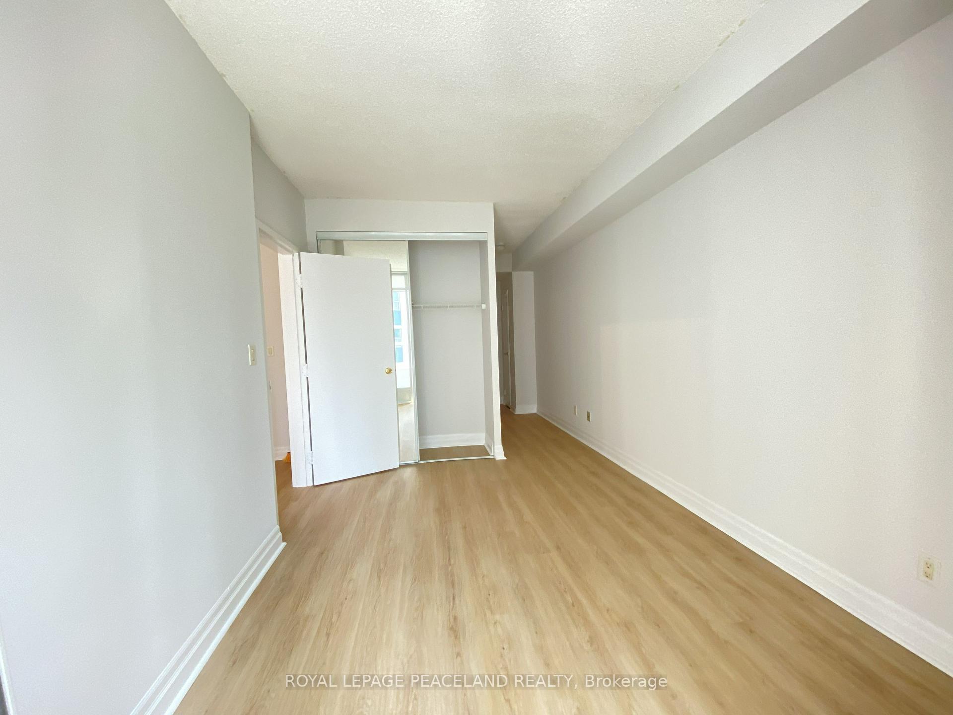 Photo 17 of Unit 703, 70 Alexander Street, Toronto, Church-Yonge Corridor — HOMEH