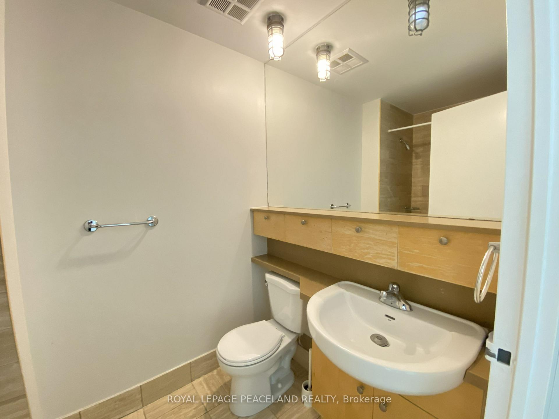 Photo 24 of Unit 703, 70 Alexander Street, Toronto, Church-Yonge Corridor — HOMEH