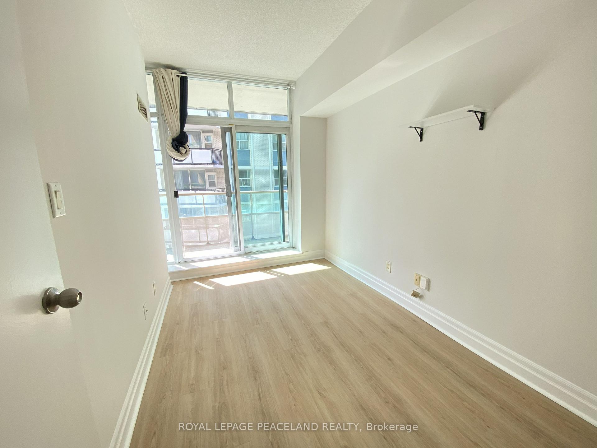 Photo 27 of Unit 703, 70 Alexander Street, Toronto, Church-Yonge Corridor — HOMEH