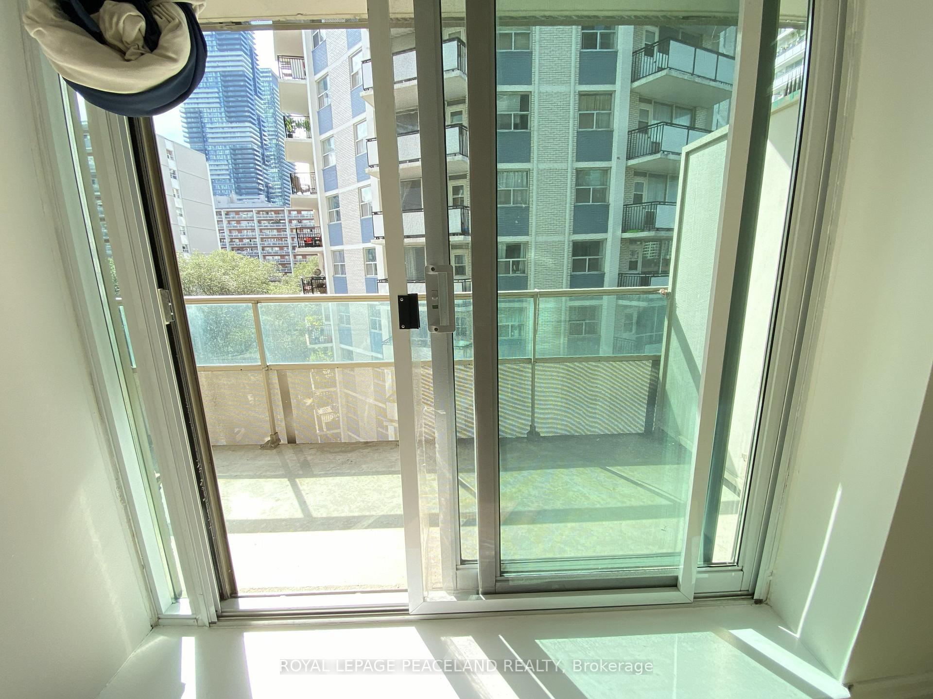 Photo 28 of Unit 703, 70 Alexander Street, Toronto, Church-Yonge Corridor — HOMEH
