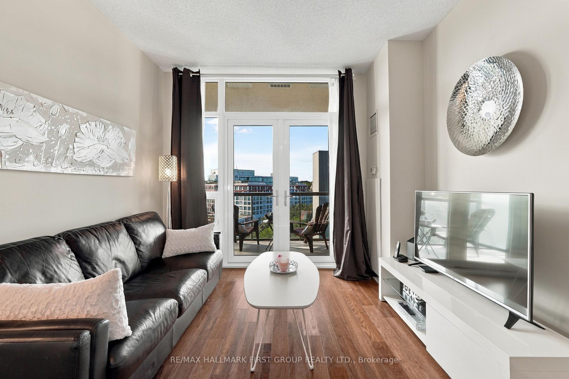 Photo 7 of 1135 Royal York Road, Etobicoke, Edenbridge-Humber Valley — HOMEH