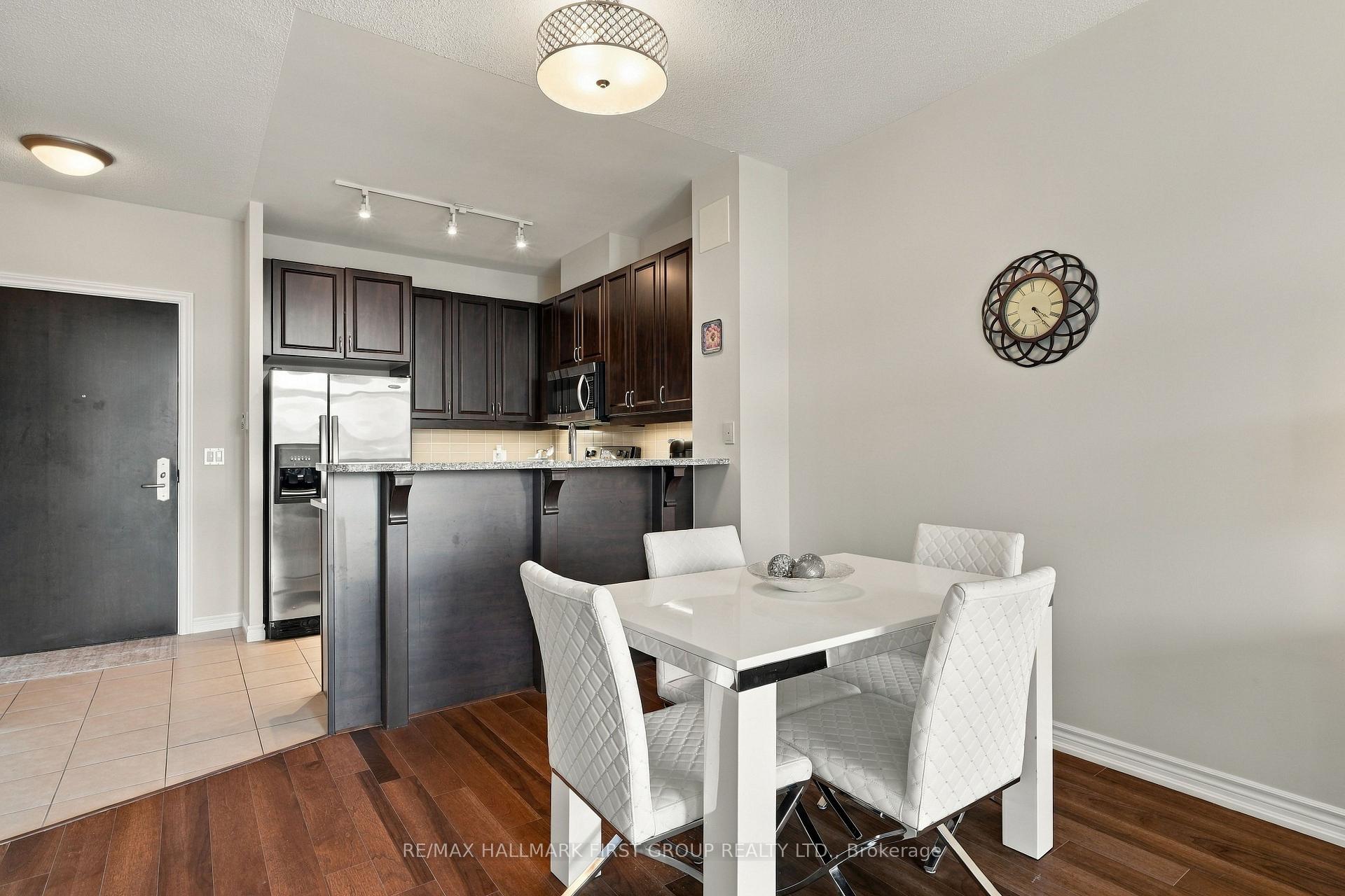 Photo 12 of 1135 Royal York Road, Etobicoke, Edenbridge-Humber Valley — HOMEH