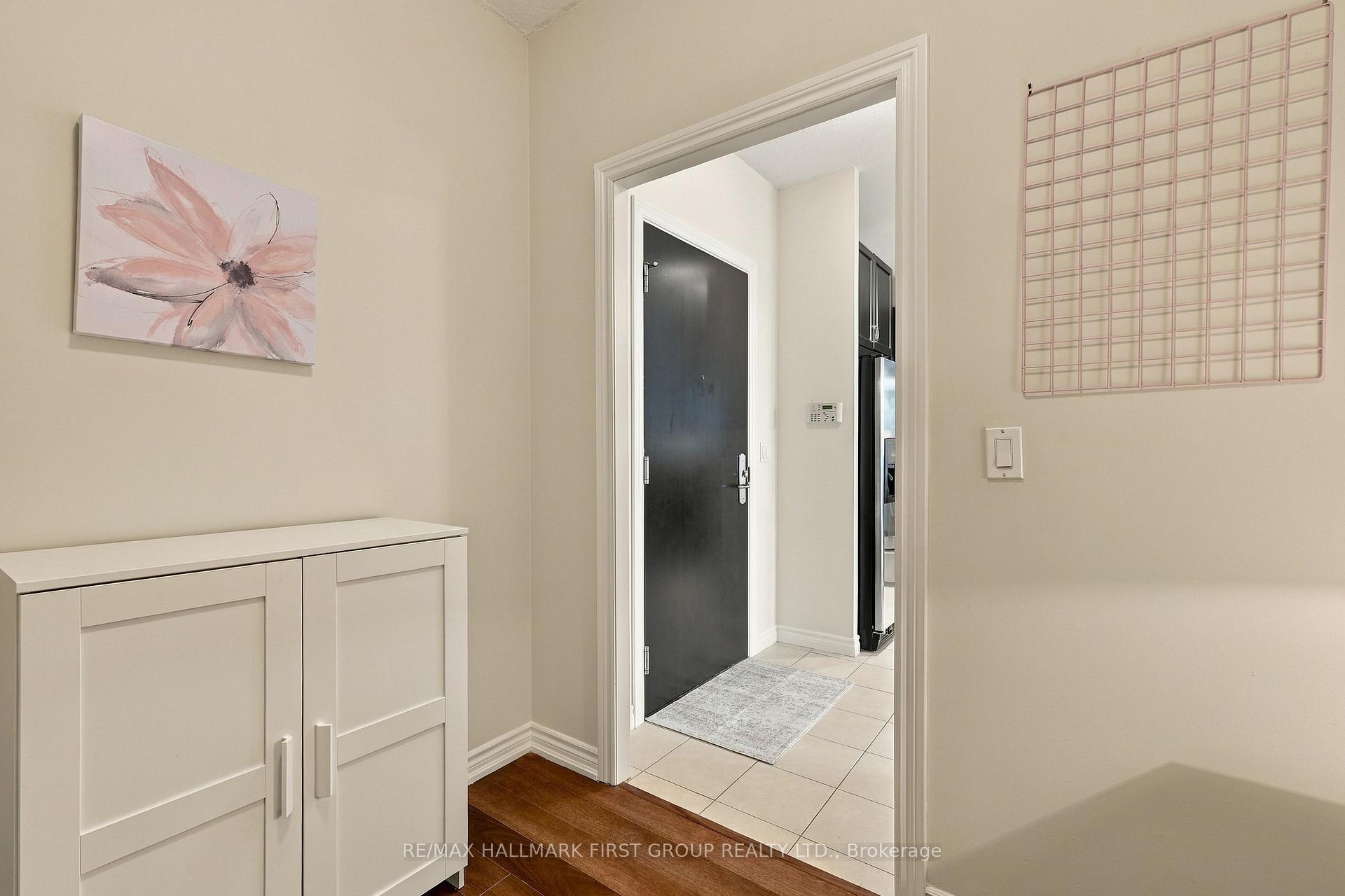 Photo 23 of 1135 Royal York Road, Etobicoke, Edenbridge-Humber Valley — HOMEH