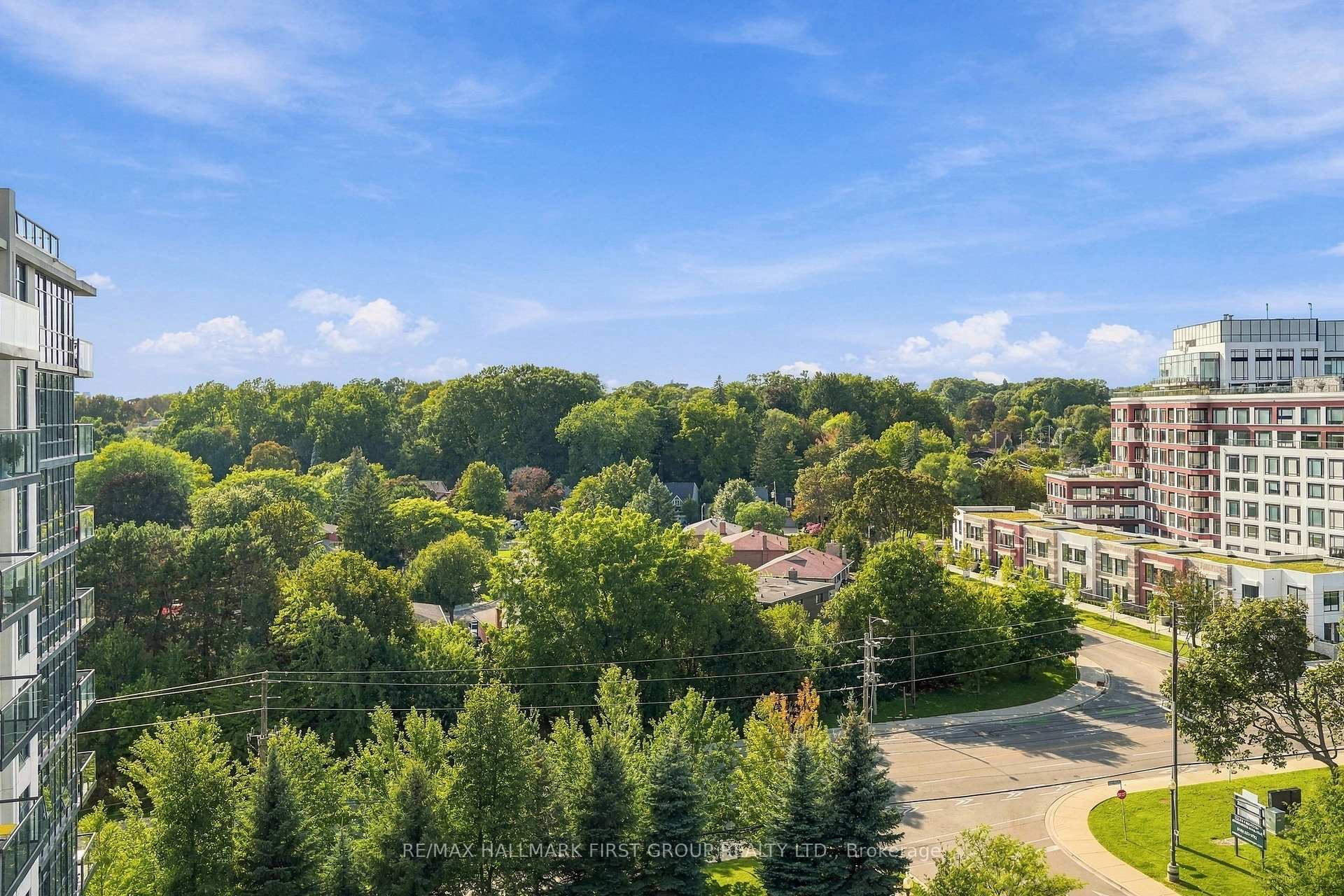 Photo 28 of 1135 Royal York Road, Etobicoke, Edenbridge-Humber Valley — HOMEH
