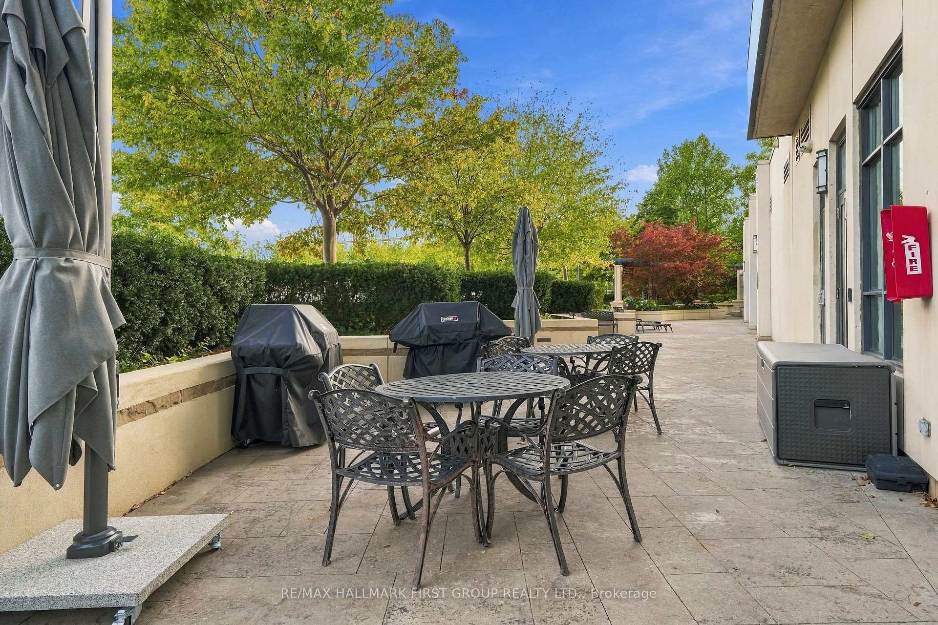 Photo 42 of 1135 Royal York Road, Etobicoke, Edenbridge-Humber Valley — HOMEH