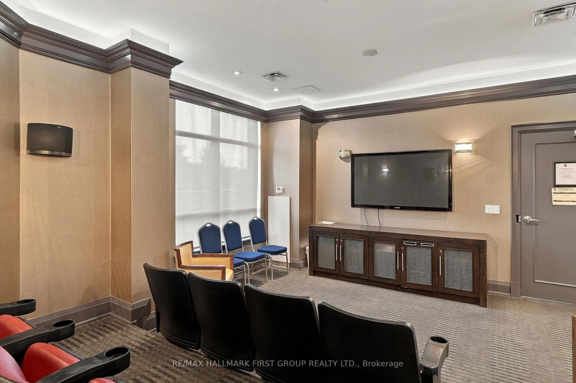 Photo 45 of 1135 Royal York Road, Etobicoke, Edenbridge-Humber Valley — HOMEH