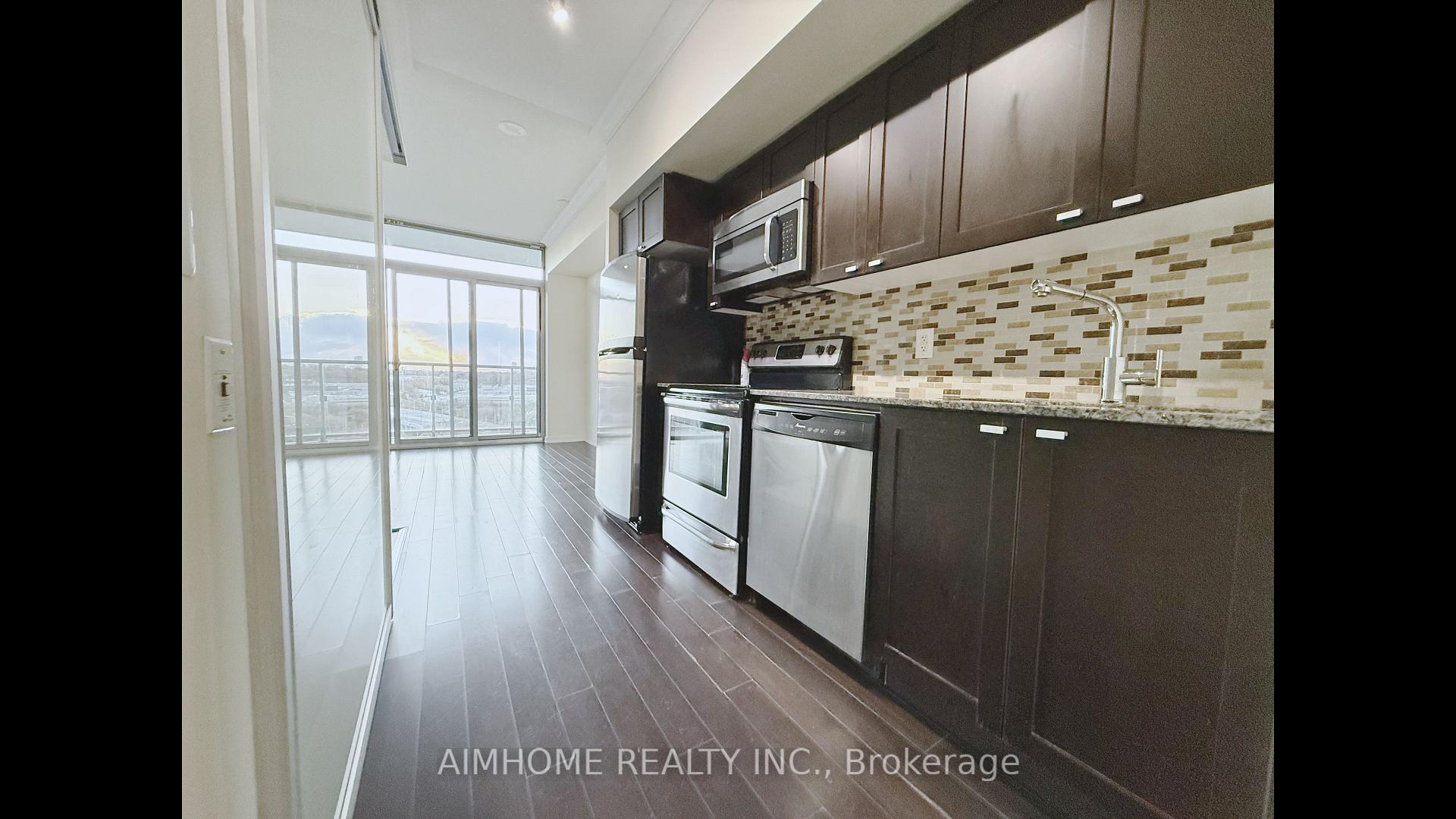 Photo 9 of Unit 1106, 105 The Queensway, Toronto, High Park-Swansea — HOMEH