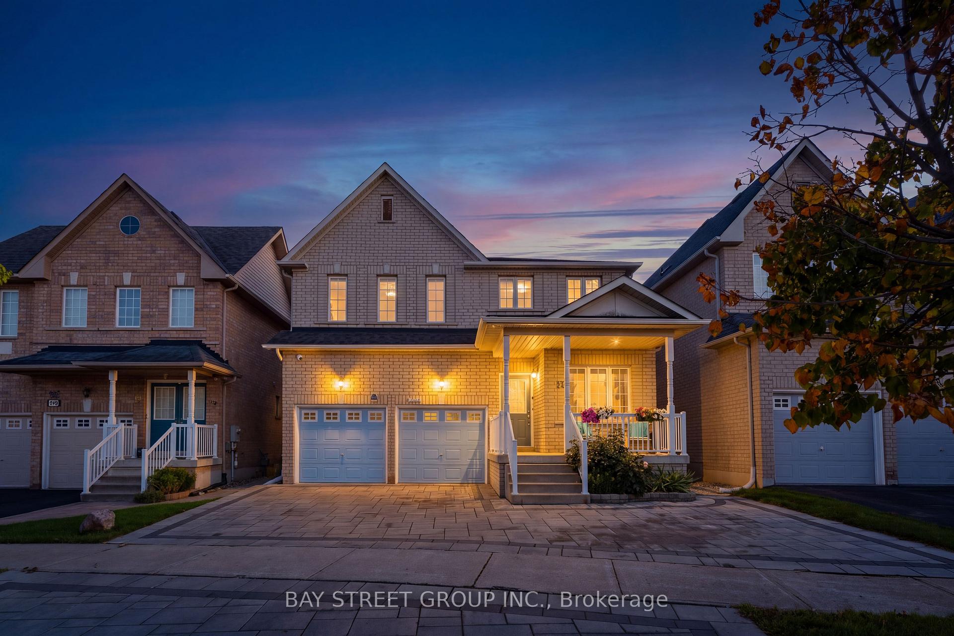 Photo 5 of 37 Rembrandt Drive, Markham, Village Green-South Unionville — HOMEH