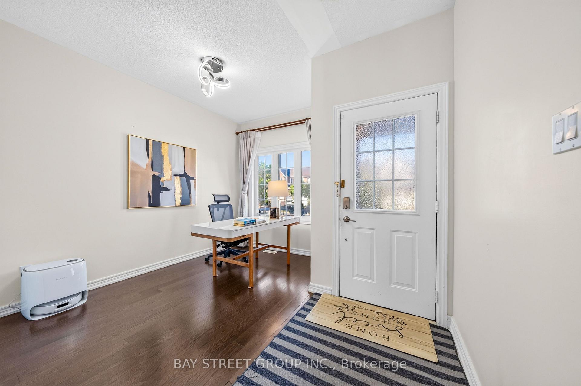 Photo 8 of 37 Rembrandt Drive, Markham, Village Green-South Unionville — HOMEH