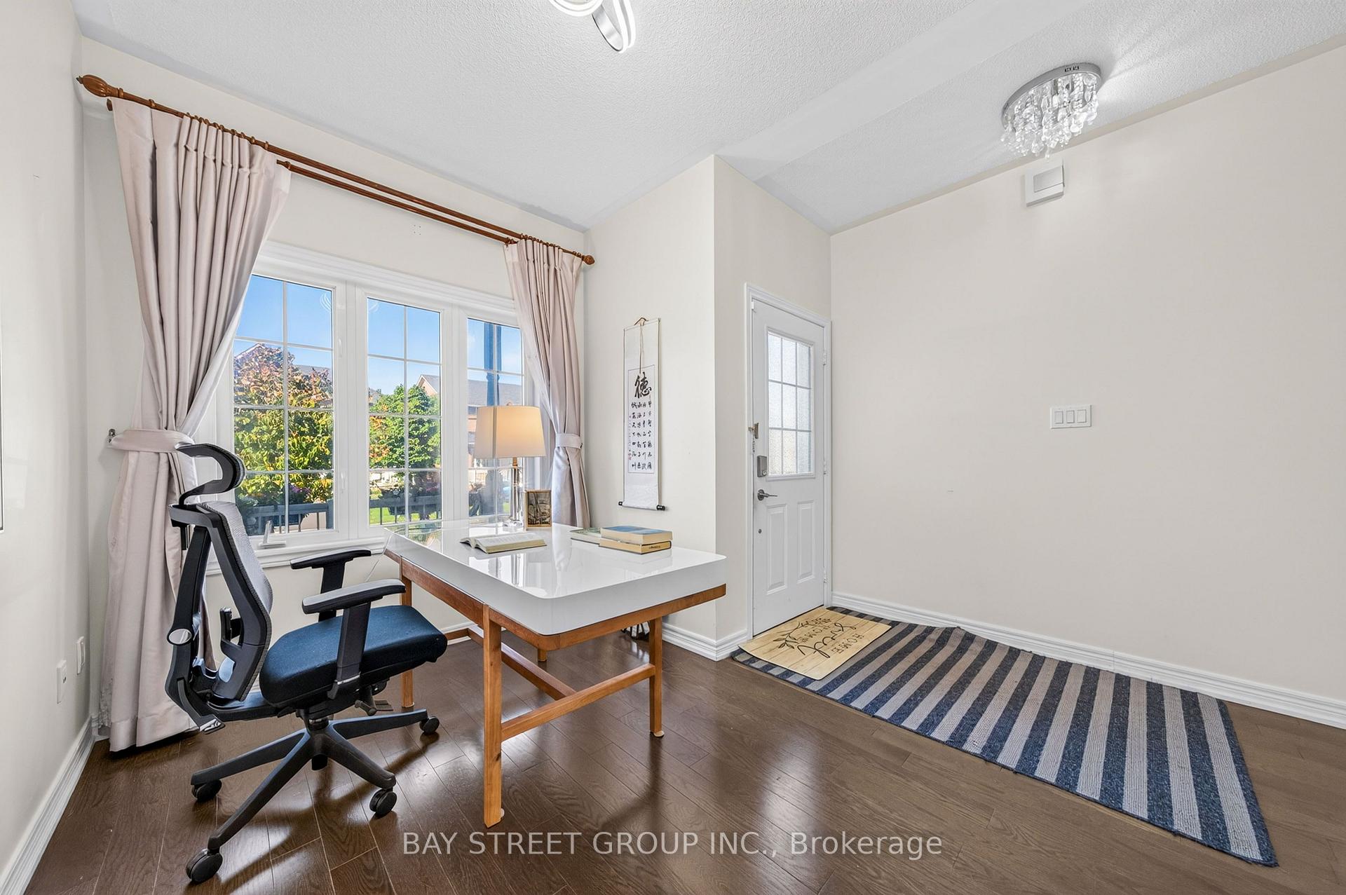 Photo 9 of 37 Rembrandt Drive, Markham, Village Green-South Unionville — HOMEH