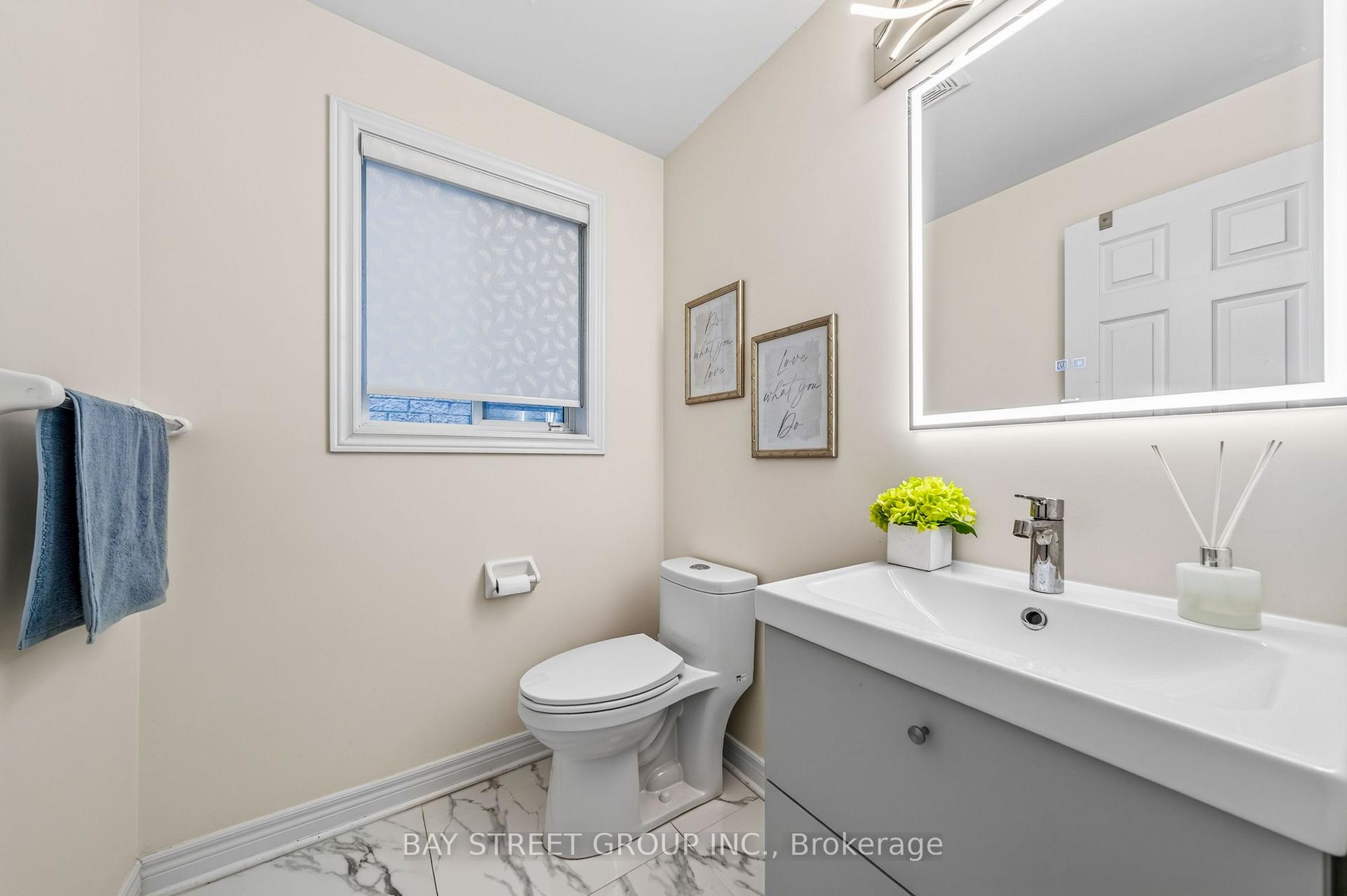 Photo 10 of 37 Rembrandt Drive, Markham, Village Green-South Unionville — HOMEH